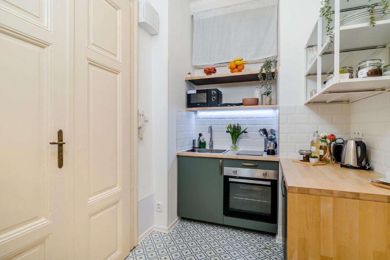 Prague Apt Near Charles Bridge By Michal&Friends Exteriör bild