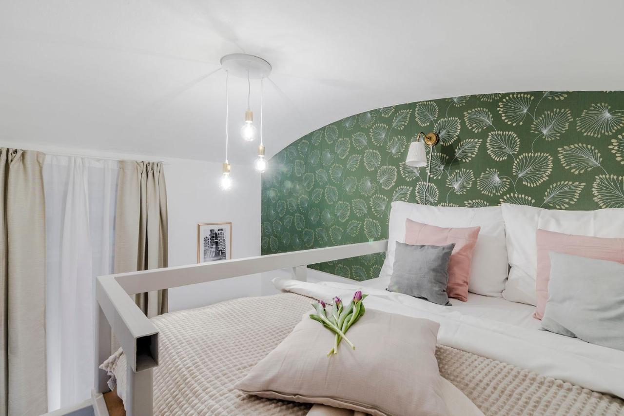 Prague Apt Near Charles Bridge By Michal&Friends Exteriör bild