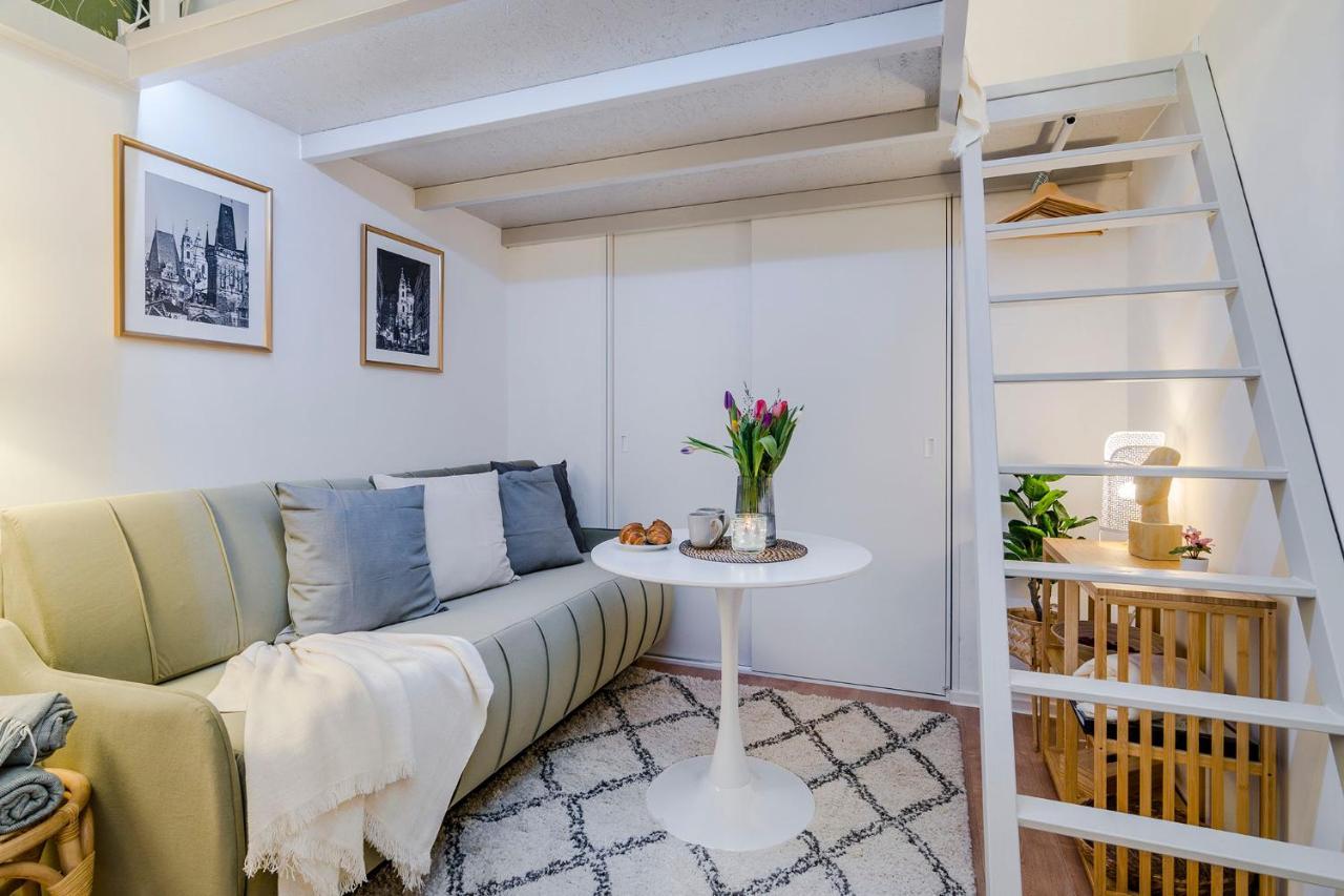 Prague Apt Near Charles Bridge By Michal&Friends Exteriör bild