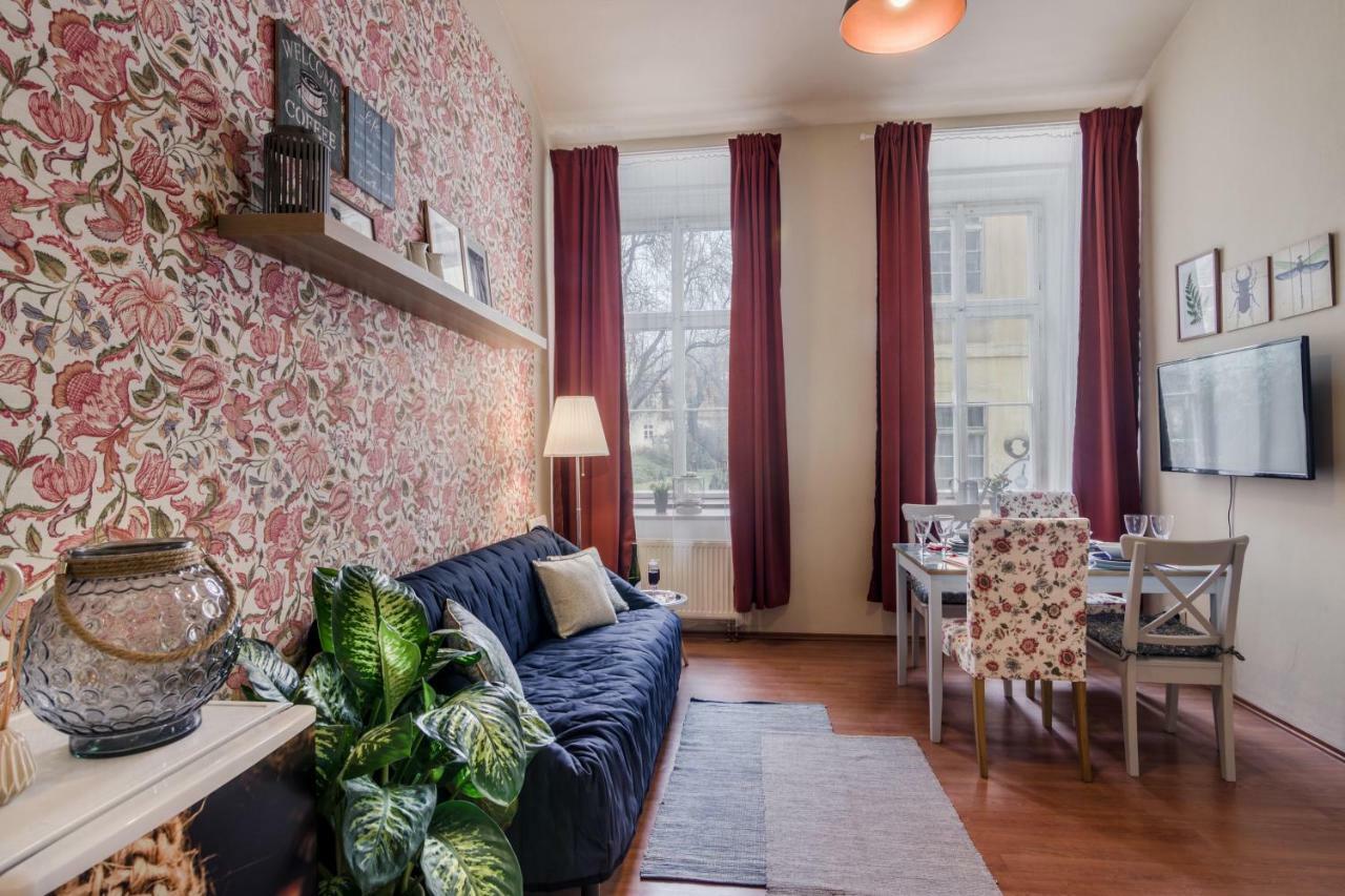 Prague Apt Near Charles Bridge By Michal&Friends Exteriör bild