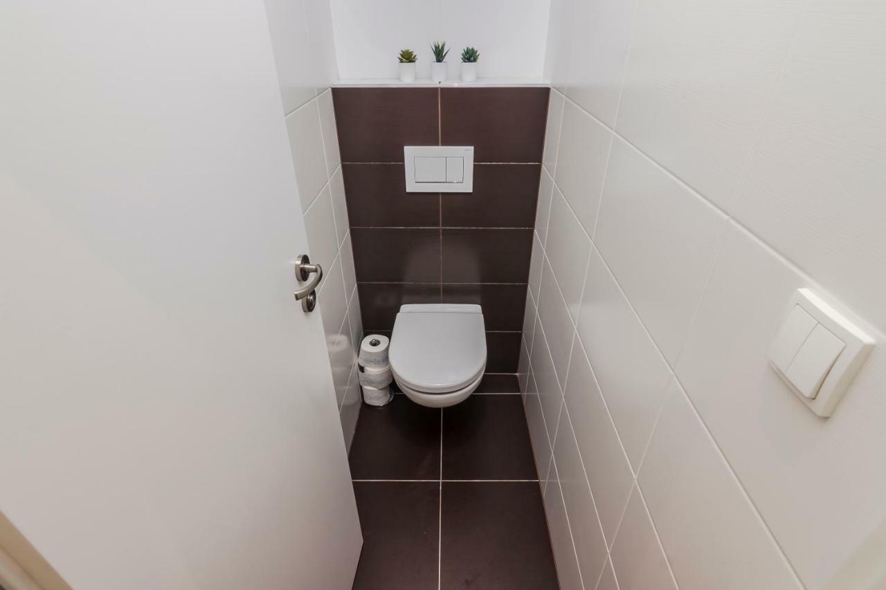 Prague Apt Near Charles Bridge By Michal&Friends Exteriör bild