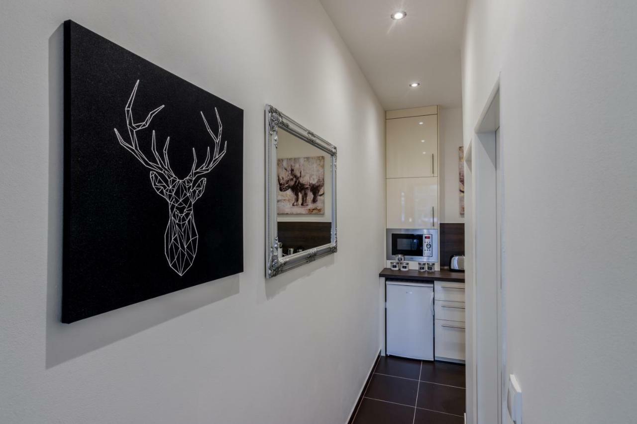 Prague Apt Near Charles Bridge By Michal&Friends Exteriör bild