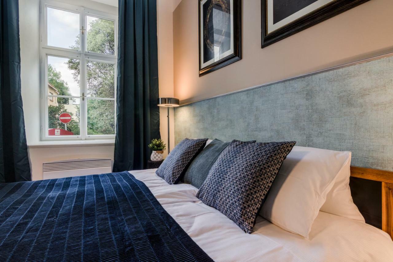 Prague Apt Near Charles Bridge By Michal&Friends Exteriör bild