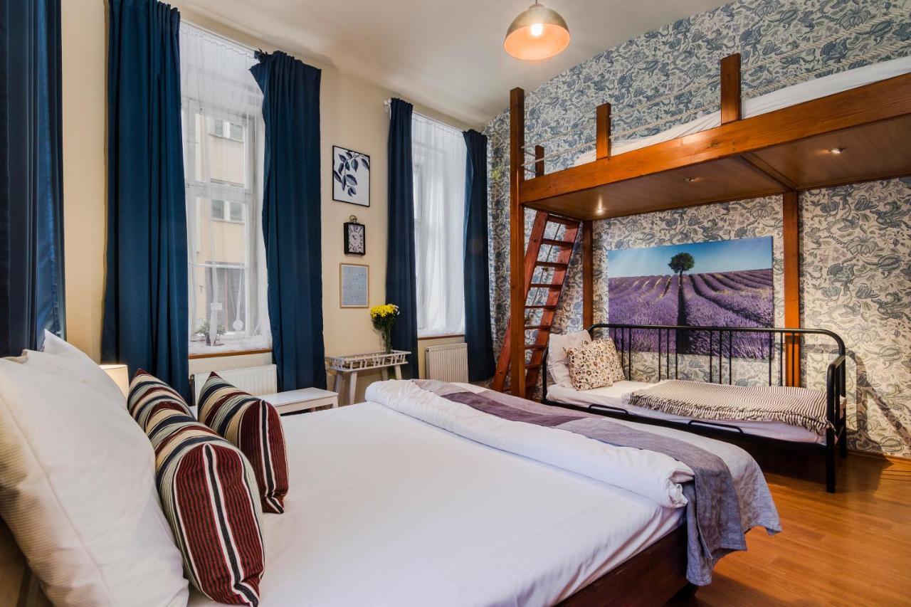 Prague Apt Near Charles Bridge By Michal&Friends Exteriör bild