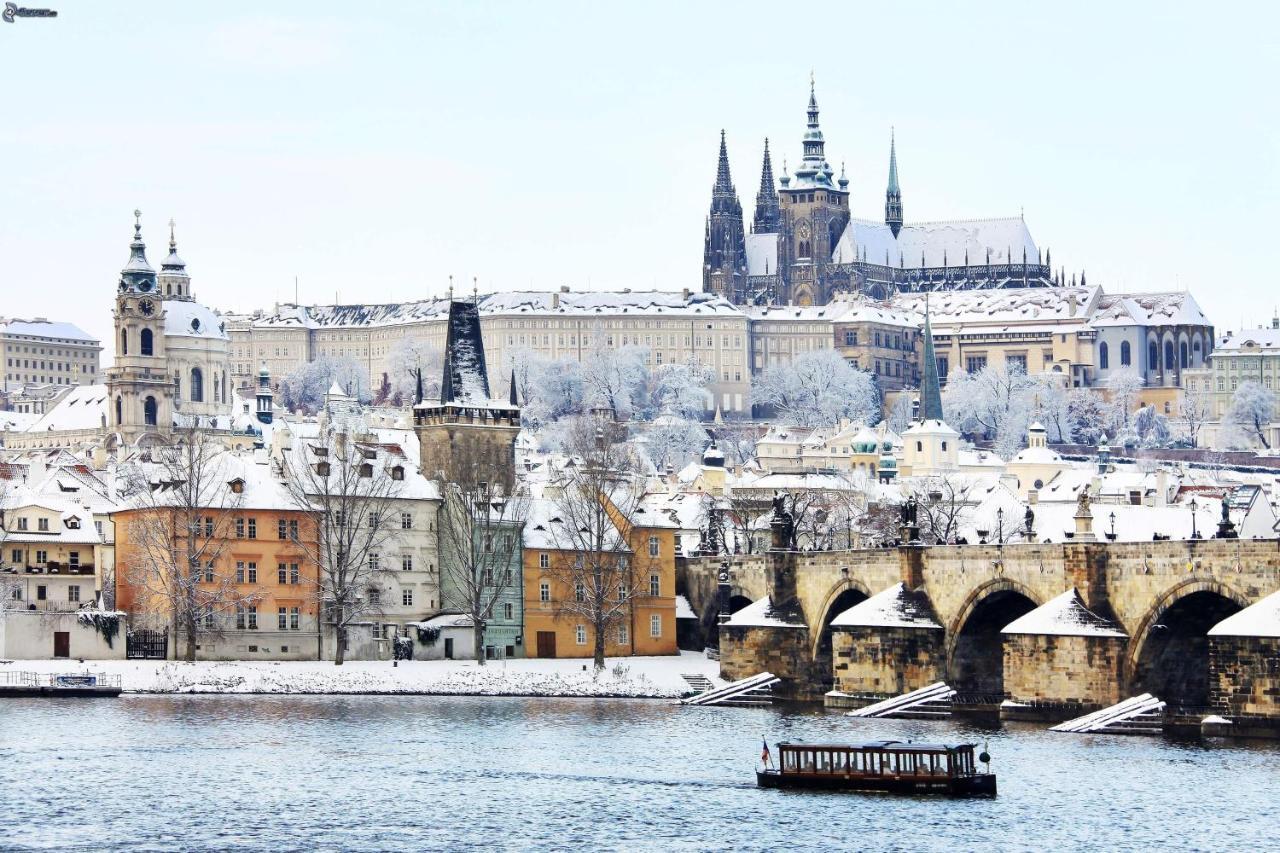 Prague Apt Near Charles Bridge By Michal&Friends Exteriör bild